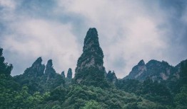 张家界抖音吃瓜事件视频,揭秘网红打卡地背后的争议瞬间