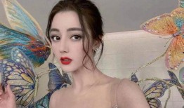 迪丽热巴私人吃瓜事件视频,揭秘明星私生活瞬间