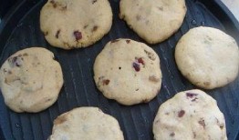 吊瓜饼子怎么吃视频,家常美味，简单易学的传统小吃制作教程