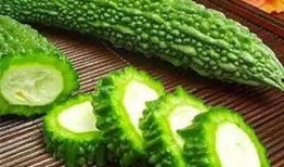 凉瓜如何切粒吃视频讲解,简单易学，美味可口