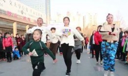 吃瓜八一广场舞视频,八一广场舞视频燃动全民健身风潮