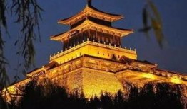 济南解放阁吃瓜事件视频,一场网络热议的街头奇观