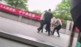 上海男子吃瓜事件视频最新,一场引发热议的街头冲突瞬间