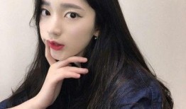 吃瓜八卦女生抖音视频大全,揭秘吃瓜八卦女生视频大全