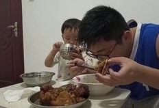 父子吃瓜喂药视频大全,趣味吃瓜喂药视频大盘点