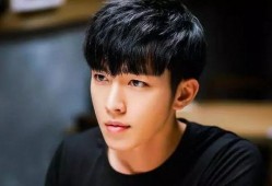 炎亚纶分享视频吃瓜,揭秘娱乐圈幕后故事