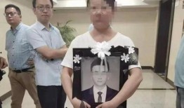 吃瓜小伙儿后续视频大全,揭秘热门视频背后的精彩故事
