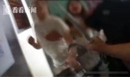 喝醉吃贝贝瓜原视频,揭秘喝醉吃贝贝瓜的趣味瞬间