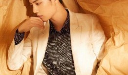 肖战假装吃瓜图片大全视频,趣味十足，网友直呼“太可爱”