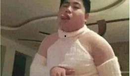 奇葩模特带你吃瓜视频