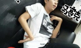 王源和王俊凯吃瓜视频