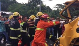 吃瓜群众消防员视频播放,吃瓜群众视频记录感人瞬间