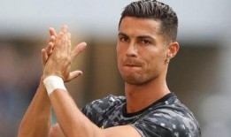 c罗吃瓜的视频,揭秘足球巨星的生活瞬间