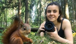 松鼠摄影师吃瓜视频大全,萌态百出视频大全