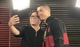 c罗吃瓜的视频,揭秘足球巨星的生活瞬间