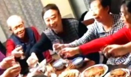 群众吃瓜的表演节目视频,群众吃瓜表演节目精彩瞬间