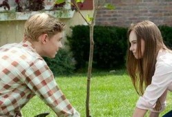 怦然心动第三季吃瓜视频,吃瓜视频揭秘，剧情反转再掀热潮！